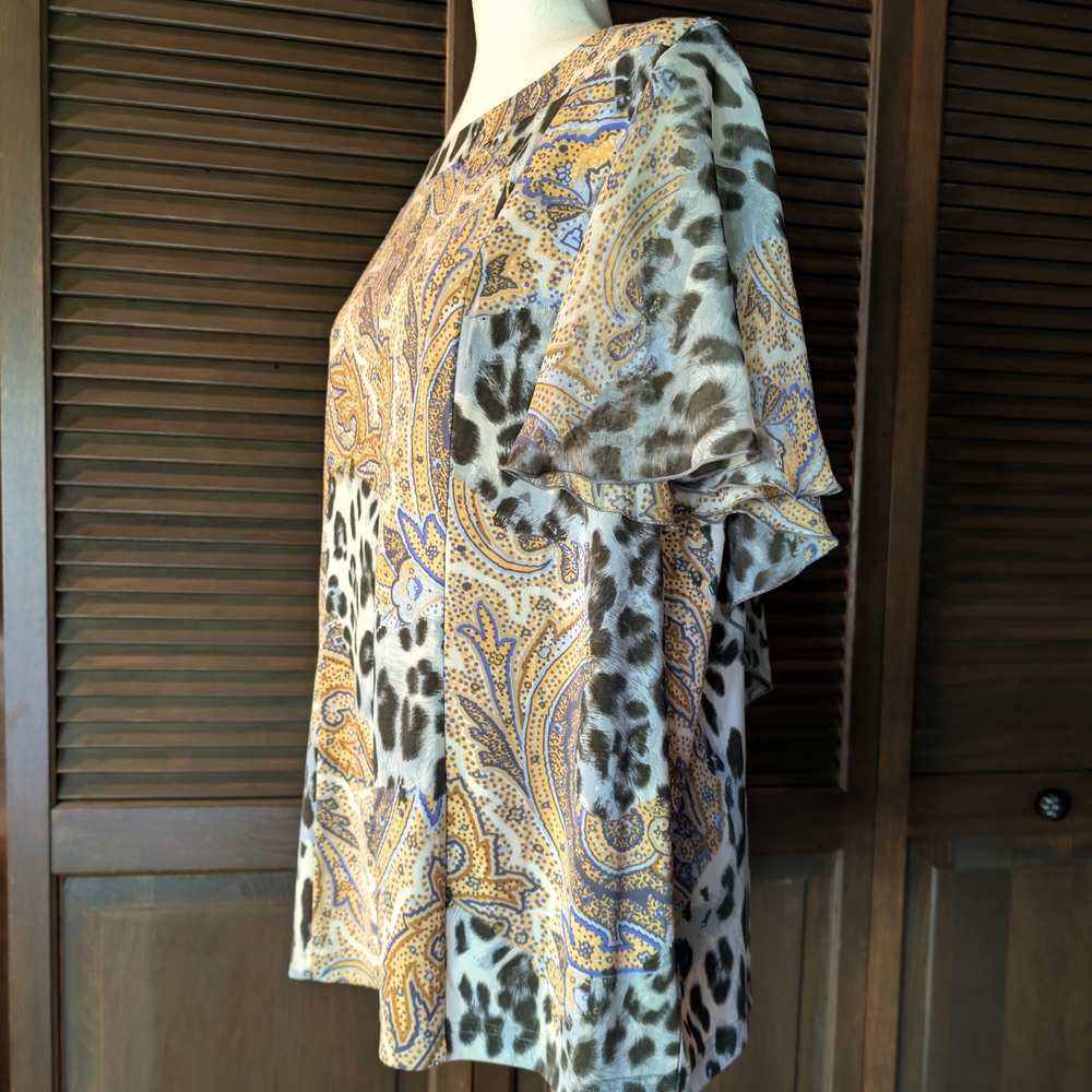SIMONTON SAYS by George Simonton - Blouse with Cape-like Flutter Sleeve  -  LG
